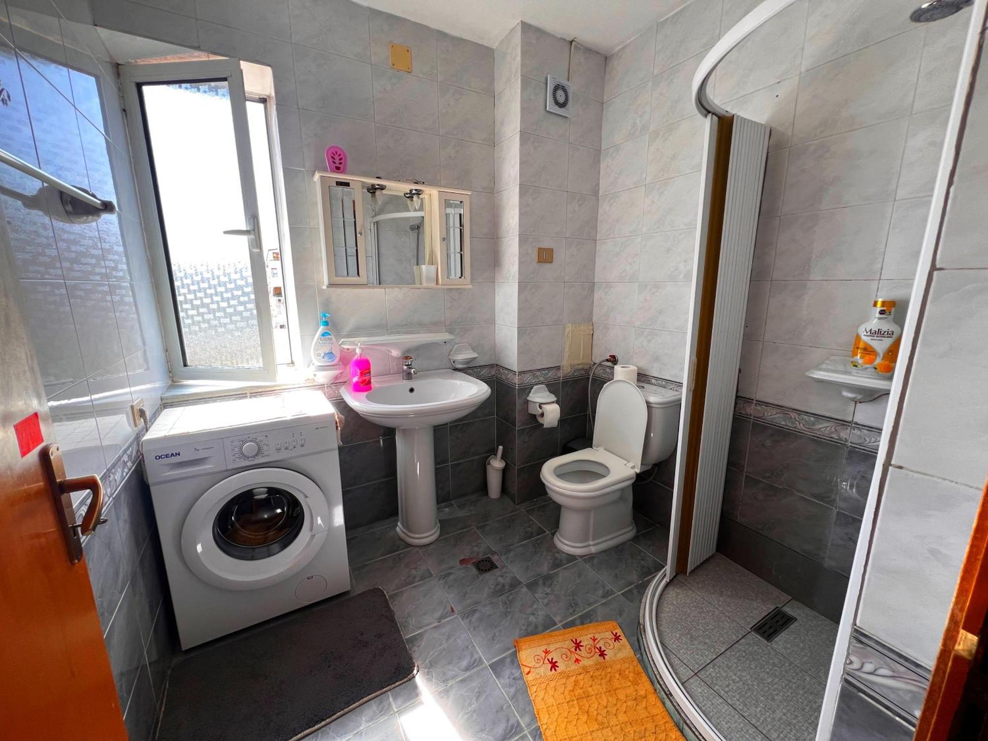 Bllok Bright Private Bedrooms With Private Bathroom On Shared Apartment Тирана Экстерьер фото