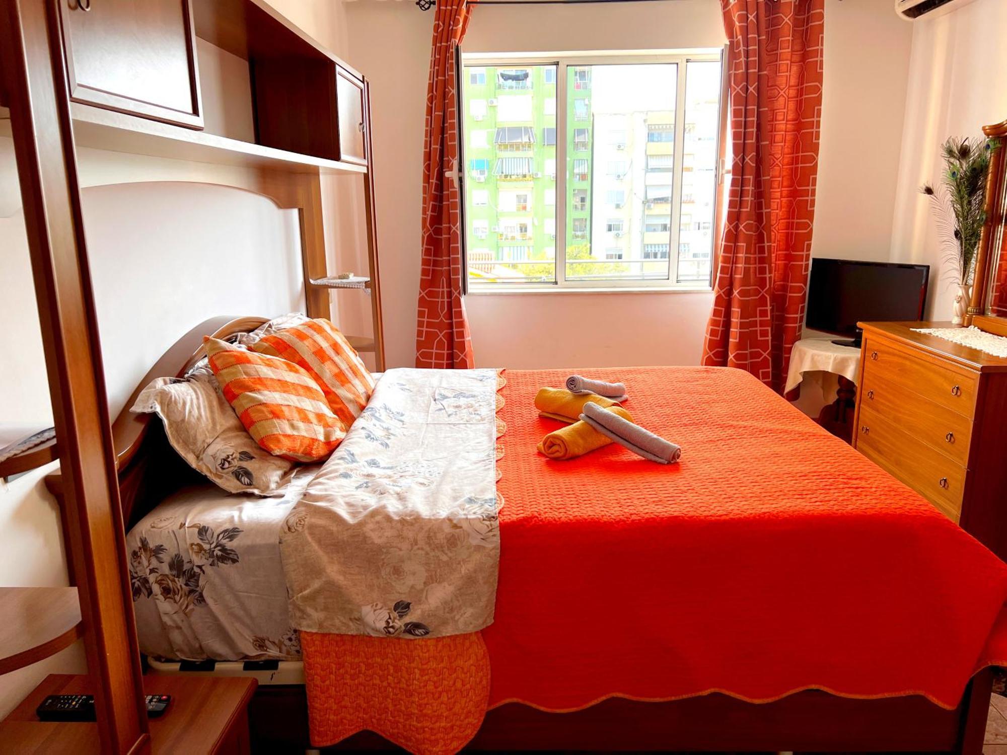 Bllok Bright Private Bedrooms With Private Bathroom On Shared Apartment Тирана Экстерьер фото