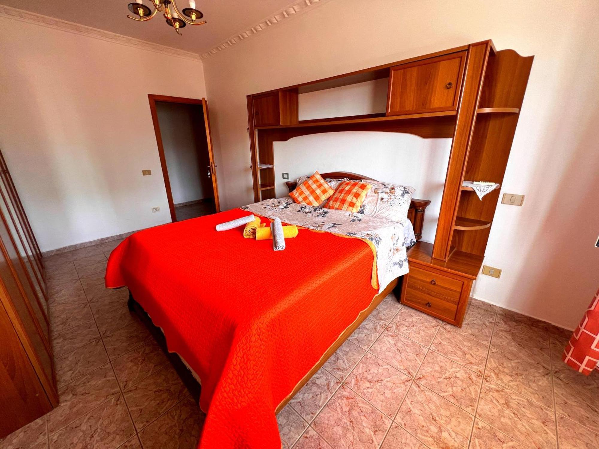 Bllok Bright Private Bedrooms With Private Bathroom On Shared Apartment Тирана Экстерьер фото